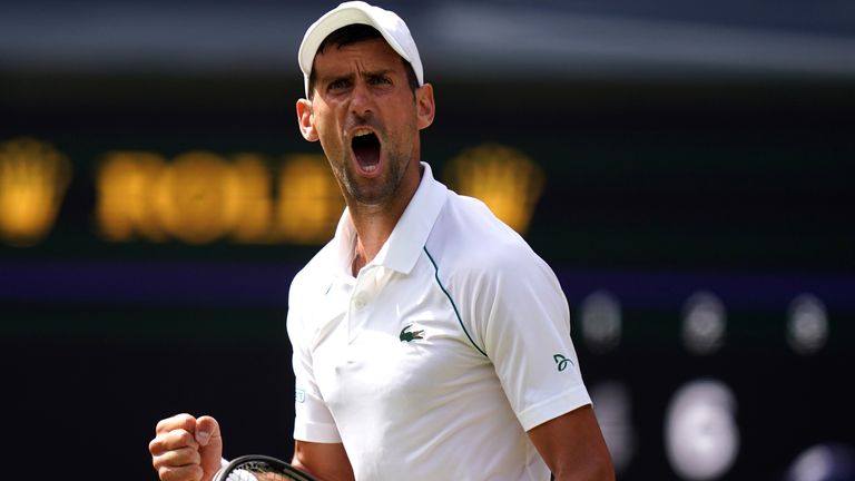 Novak Djokovic, Nick Kyrgios'u geride bırakarak yedinci Wimbledon şampiyonluğunu ve 21. Grand Slam'ini Pazar günü talep etti.