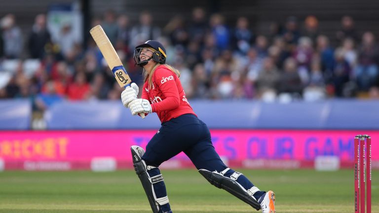 Sophie Ecclestone finishes England's innings off in style by smashing a superb 26 runs in the final over against South Africa in the third T20