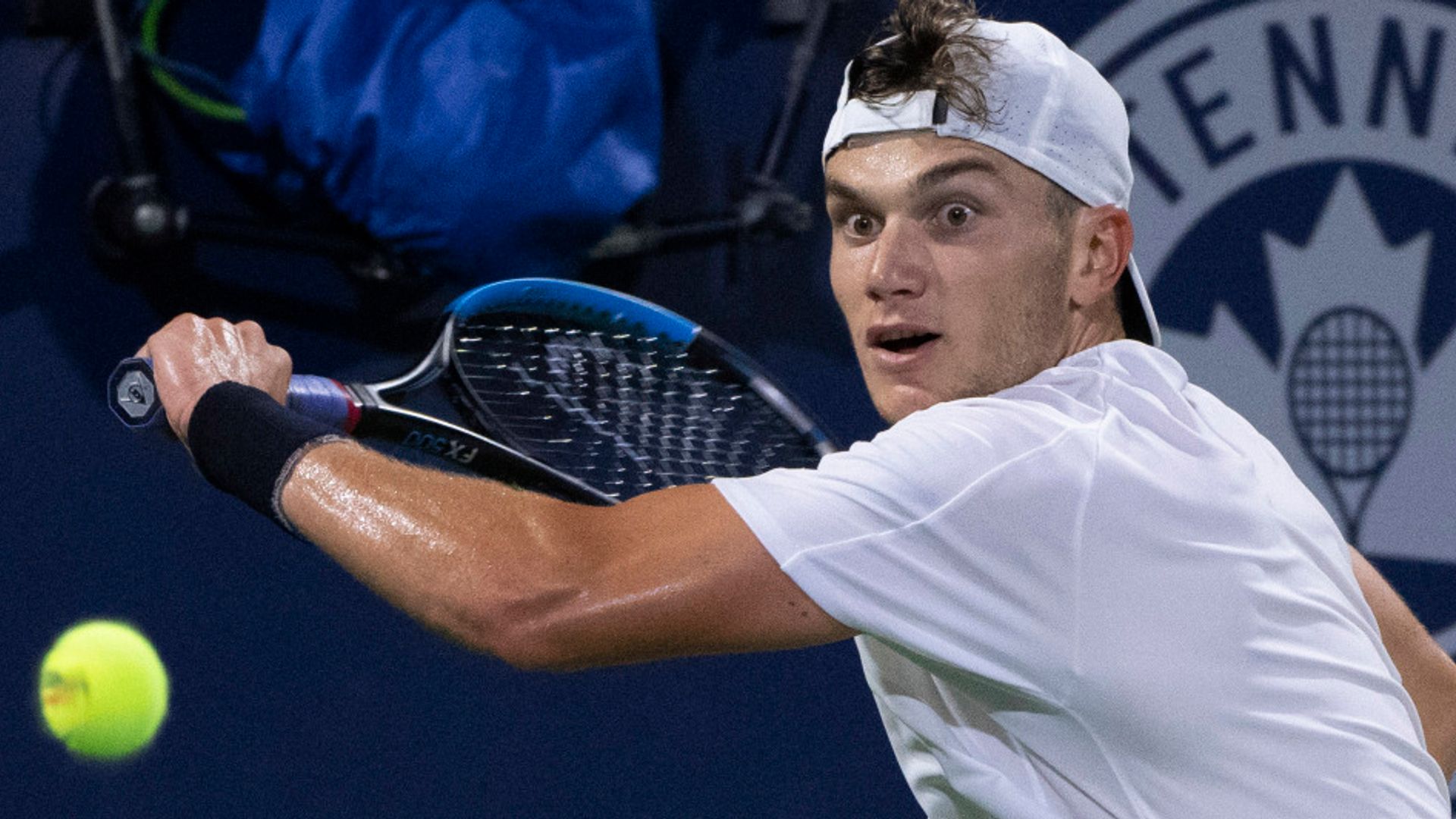 Britain's Draper defeats Thiem in straight sets