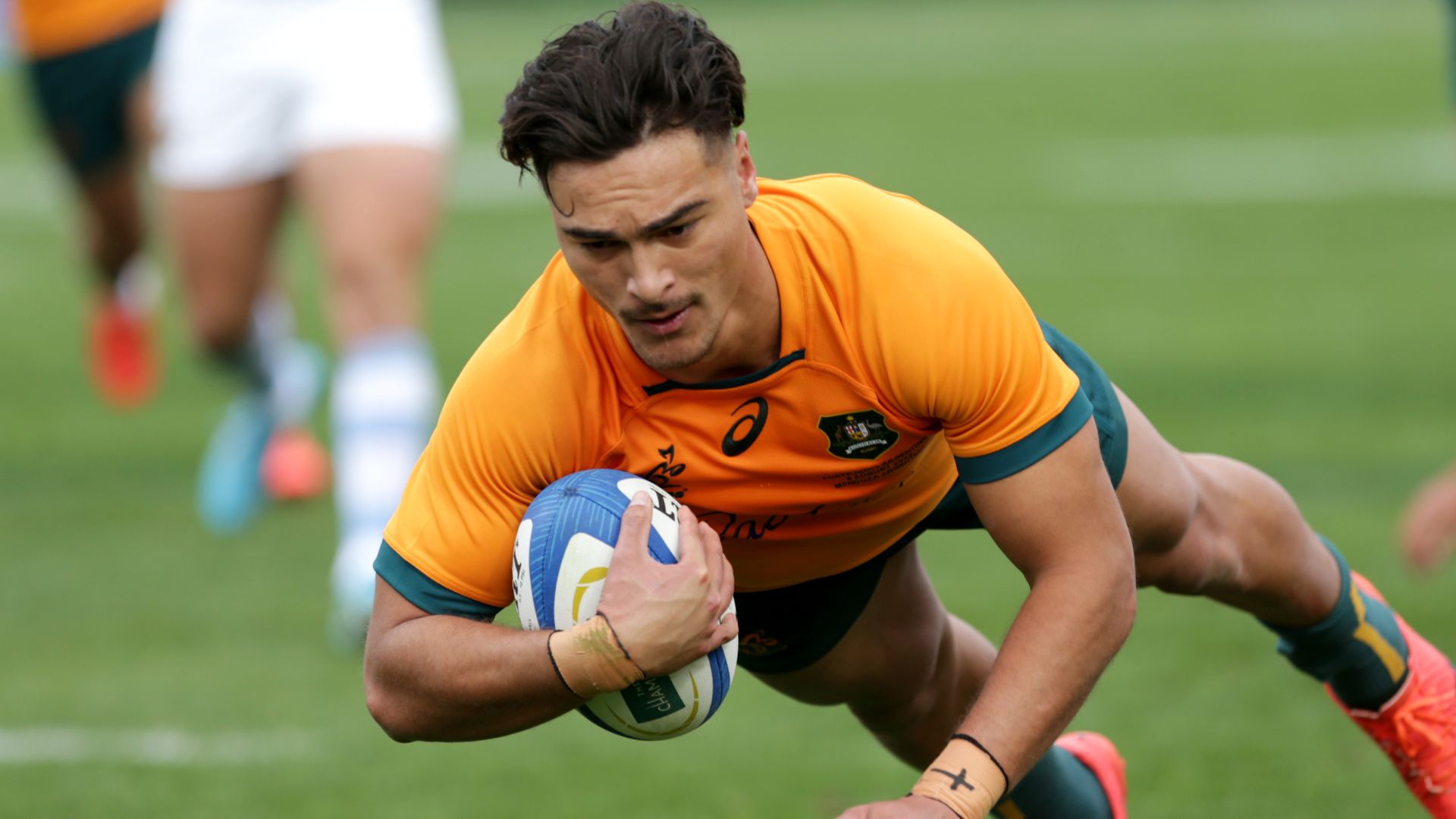Australia thrash Argentina in Rugby Championship