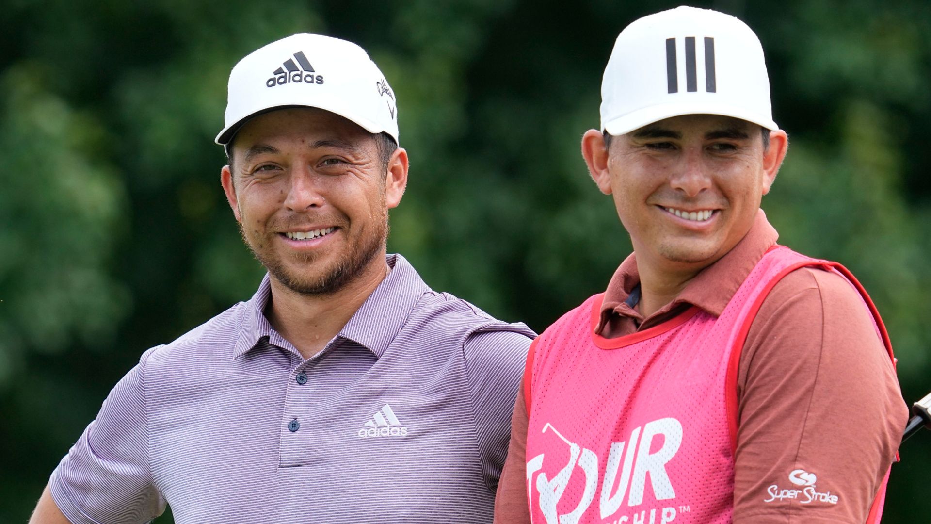 Schauffele closes on Scheffler in FedExCup race at Tour Championship