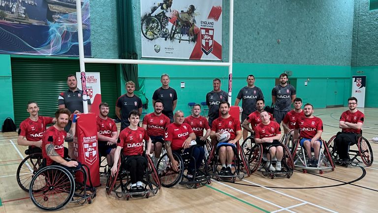 El equipo de Inglaterra en silla de ruedas en su reciente campo de entrenamiento