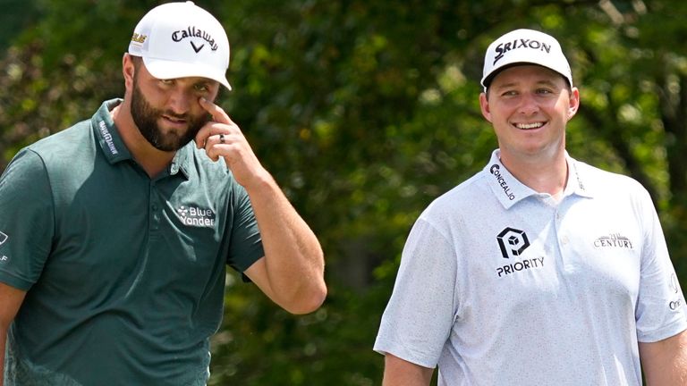 Jon Rahm jugó junto a Sepp Straka, que anotó un segundo 68 consecutivo