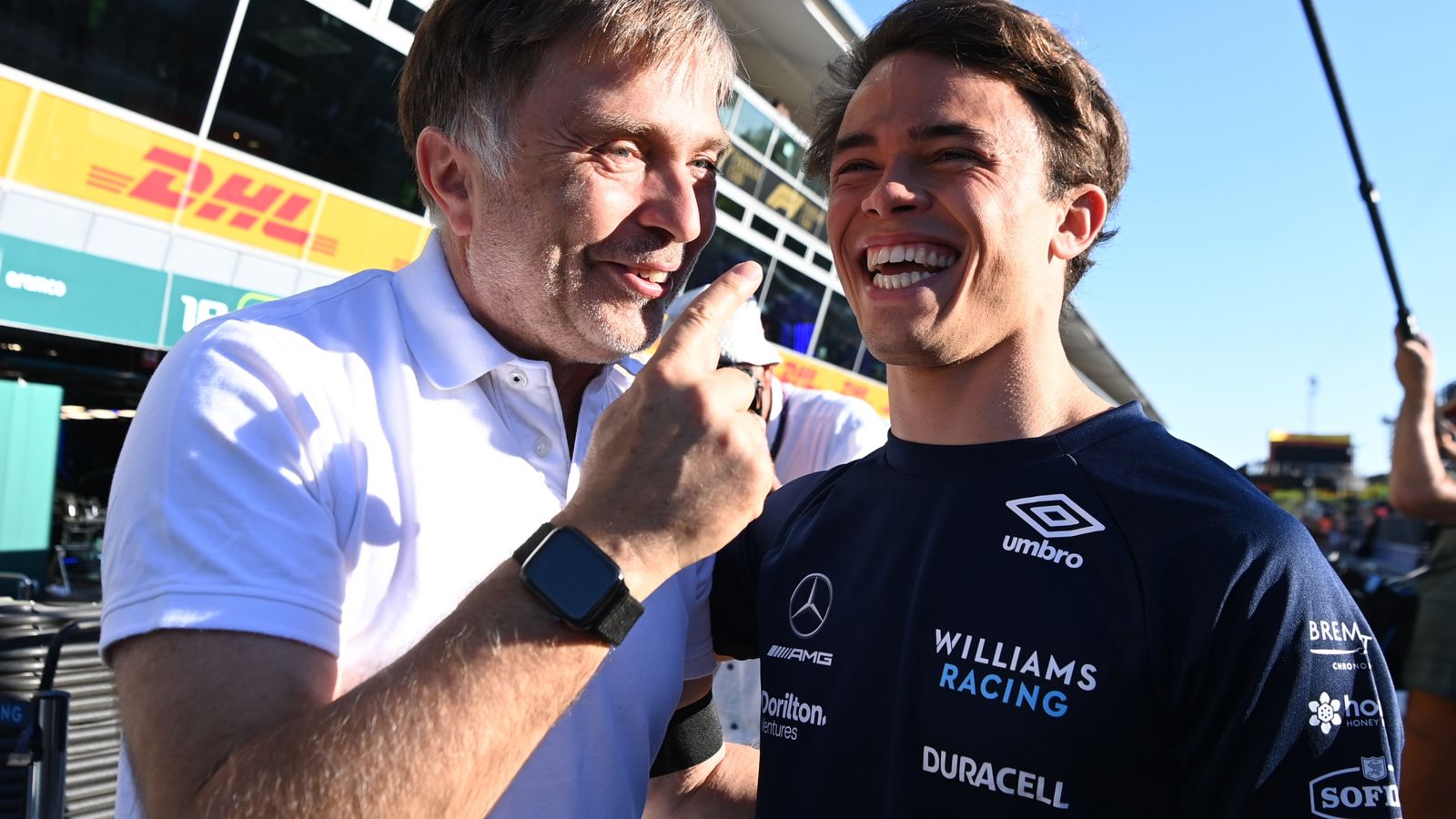 Nyck de Vries: Lewis Hamilton y Max Verstappen elogian a los aspirantes a la F1 mientras los rumores de Red Bull giran para 2023