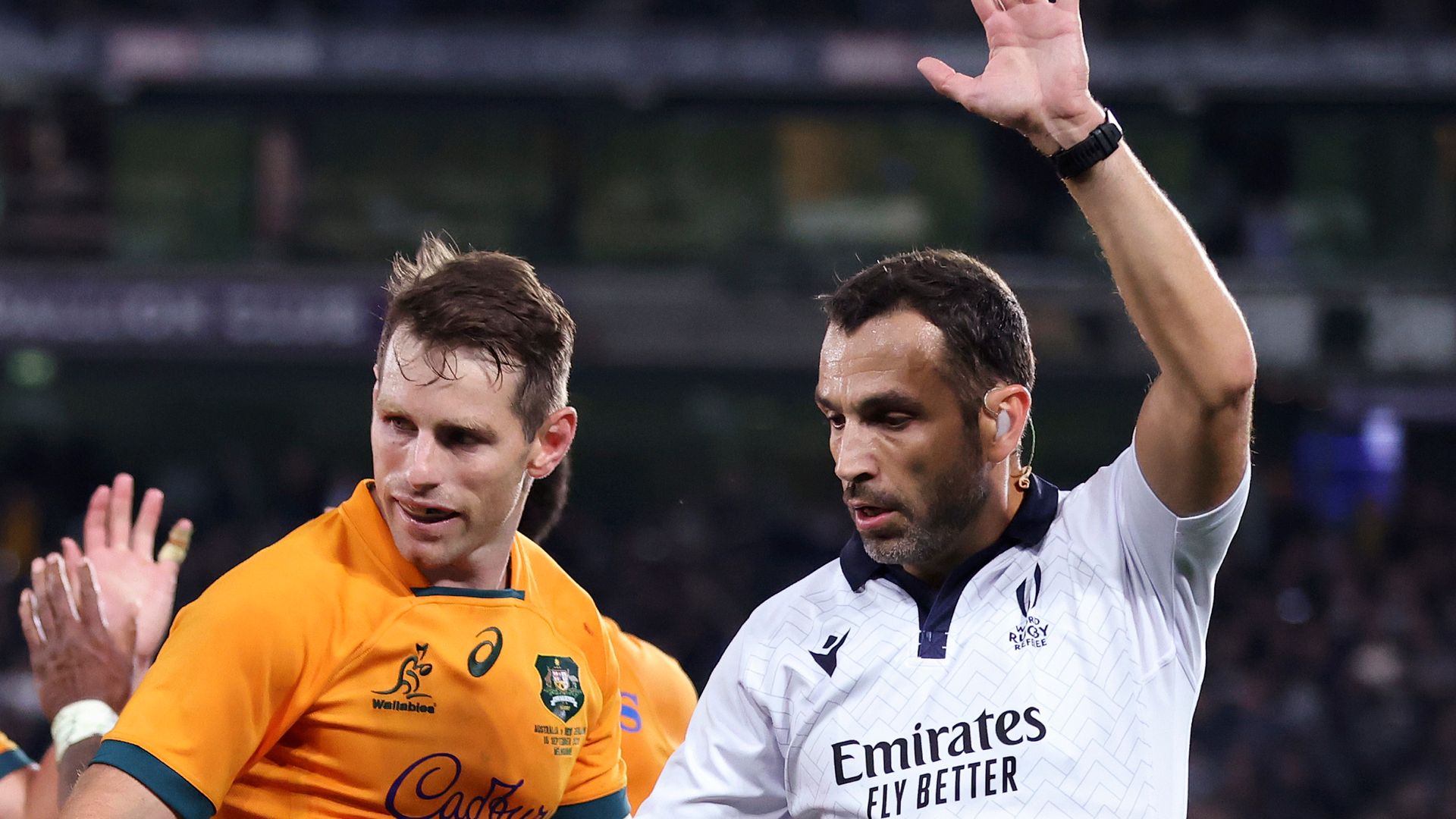 Maynal '100%' stands by time-wasting call on Australia's Foley