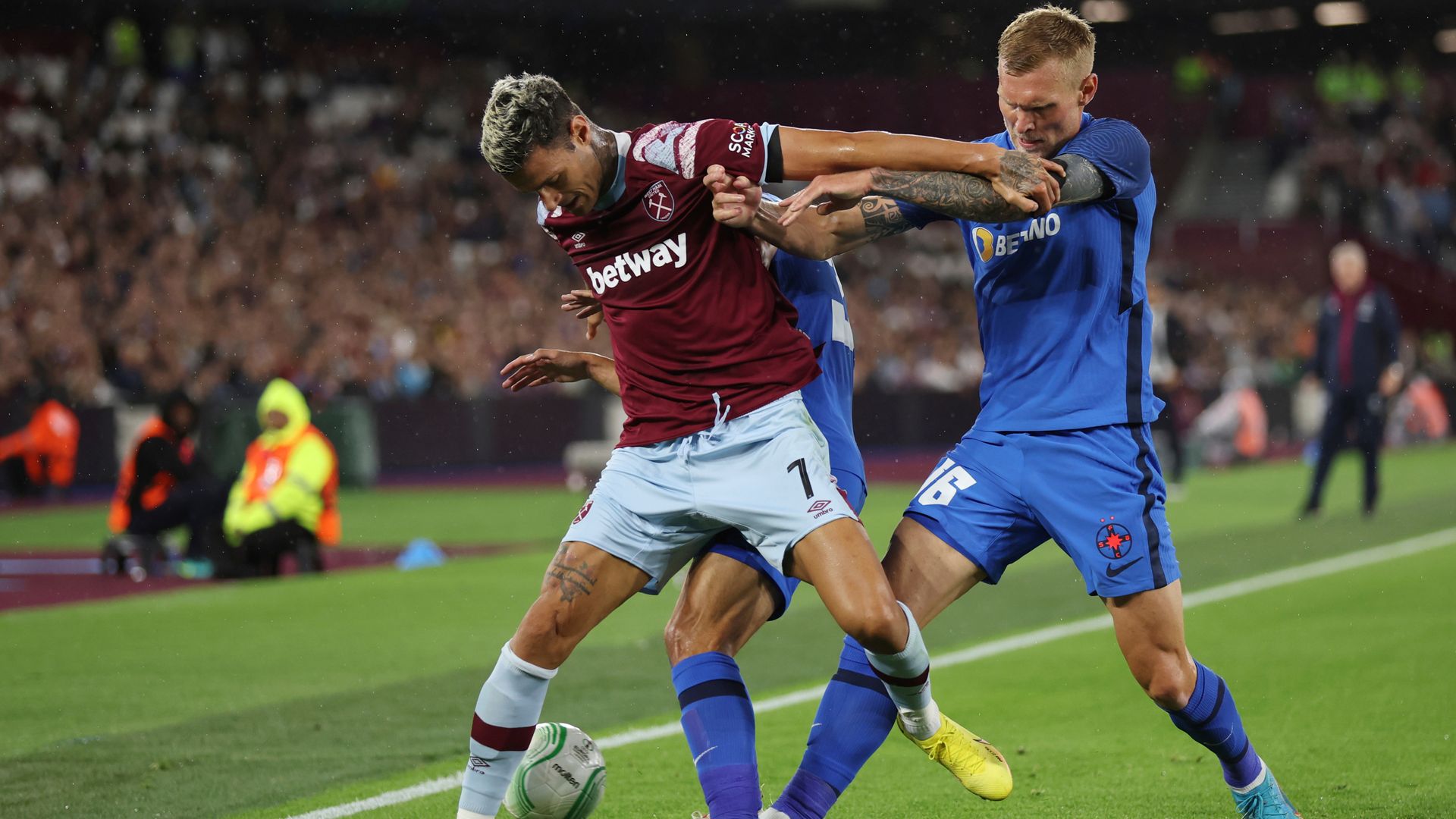 West Ham come from behind to defeat FCSB