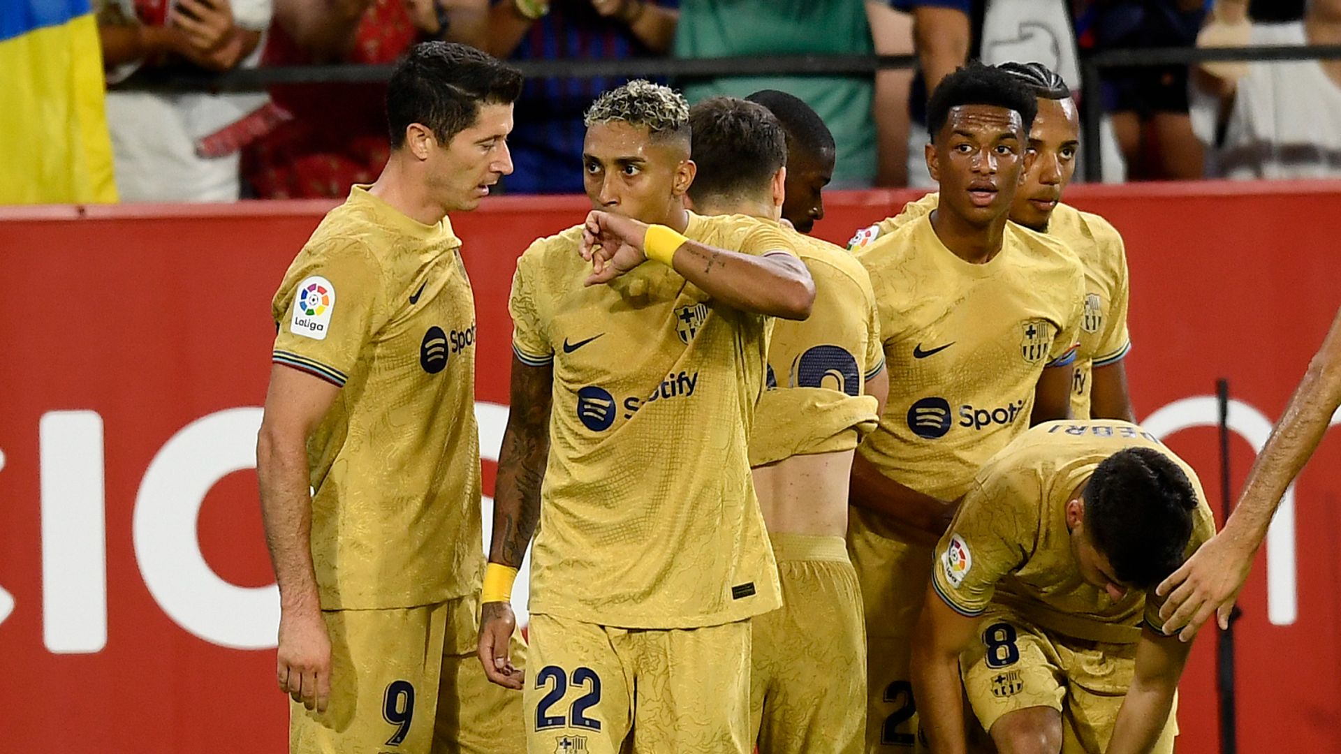 Euro round-up: Raphinha scores as Barca beat Sevilla | Milan win derby