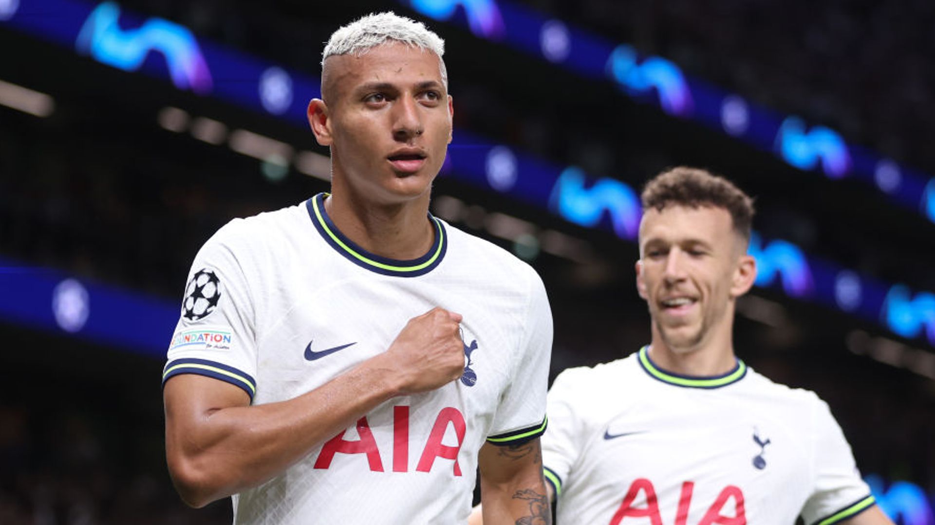 Richarlison's late double sends Spurs past 10-man Marseille