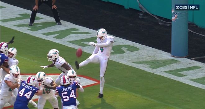 NFL playoffs: Bills sidestep Miami's upset attempt 