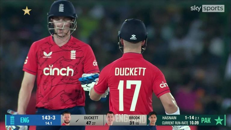Saksikan tembakan-tembakan terbaik dari kemitraan 139 run tak terkalahkan Ben Duckett dan Harry Brook yang luar biasa di babak pertama T20 ke-3 melawan Pakistan.