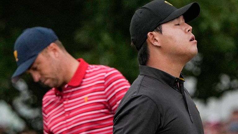 Si Woo Kim claimed a shock victory over Justin Thomas in the opening match out of the Sunday singles