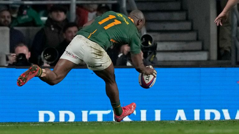 South Africa wing Makazole Mapimpi scored their only try, soon after Quirke's effort 