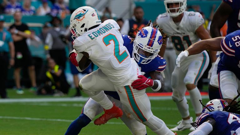 Highlights of the Buffalo Bills against the Miami Dolphins in Week Three of the NFL season.