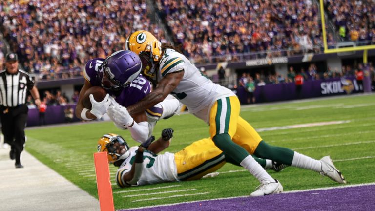 Highlights of the Green Bay Packers against the Minnesota Vikings from the first week of the NFL season