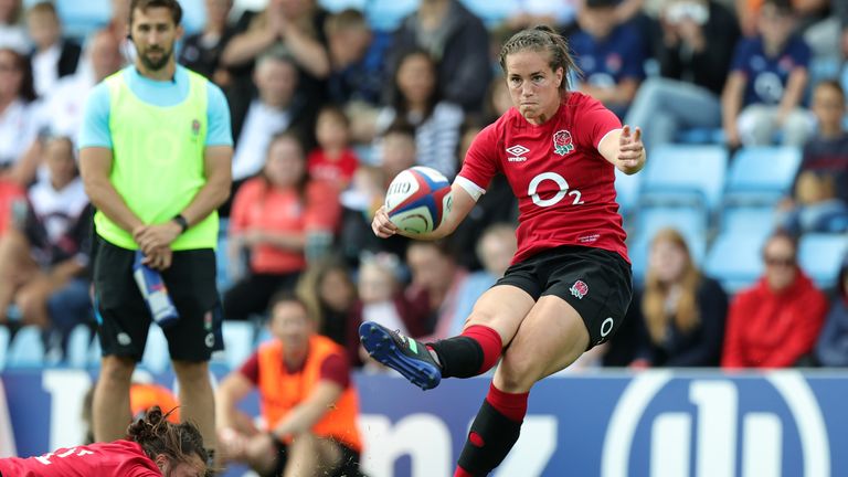 Emily Scarratt continues to be a constant presence for the Red Roses