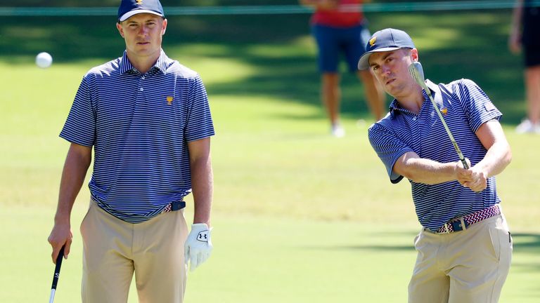  Jordan Spieth (left) and Justin Thomas (right) have been paired together again