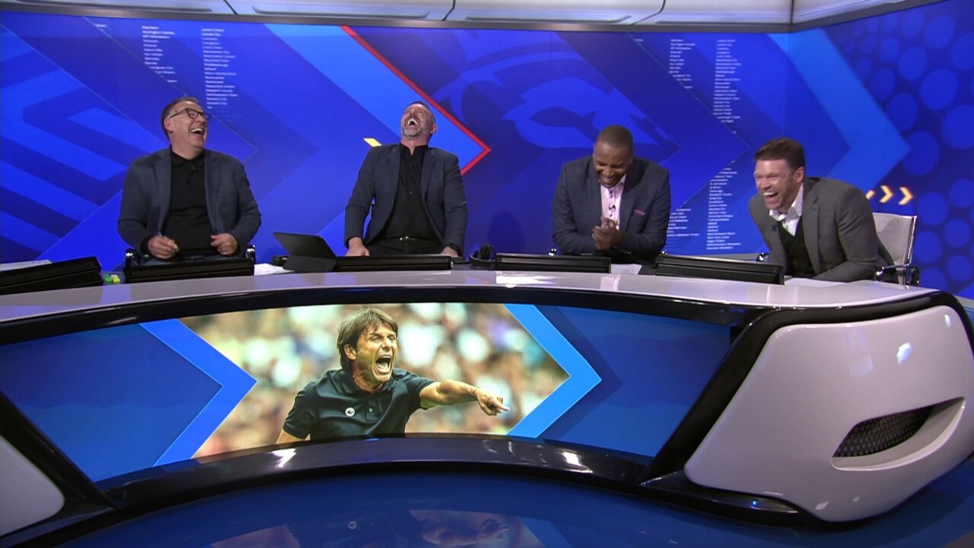 'I've been told I'm boring!' | Siri interrupts Mackie live on Soccer Special!