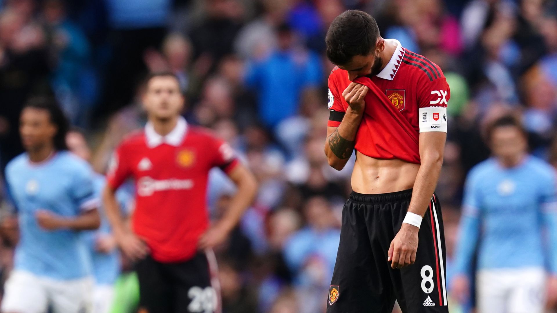 Keane: Man Utd players should be embarrassed
