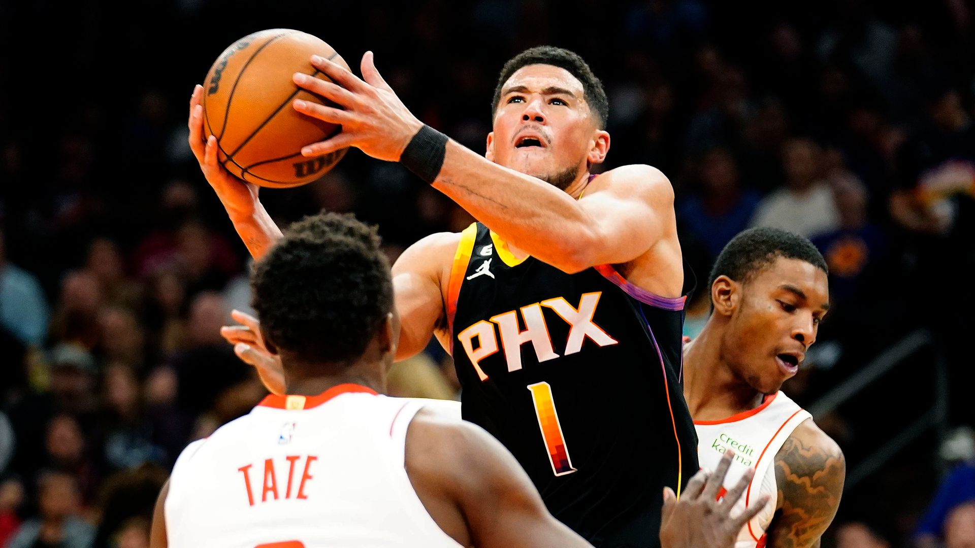 NBA Round-up: Booker scores 51 points in three quarters