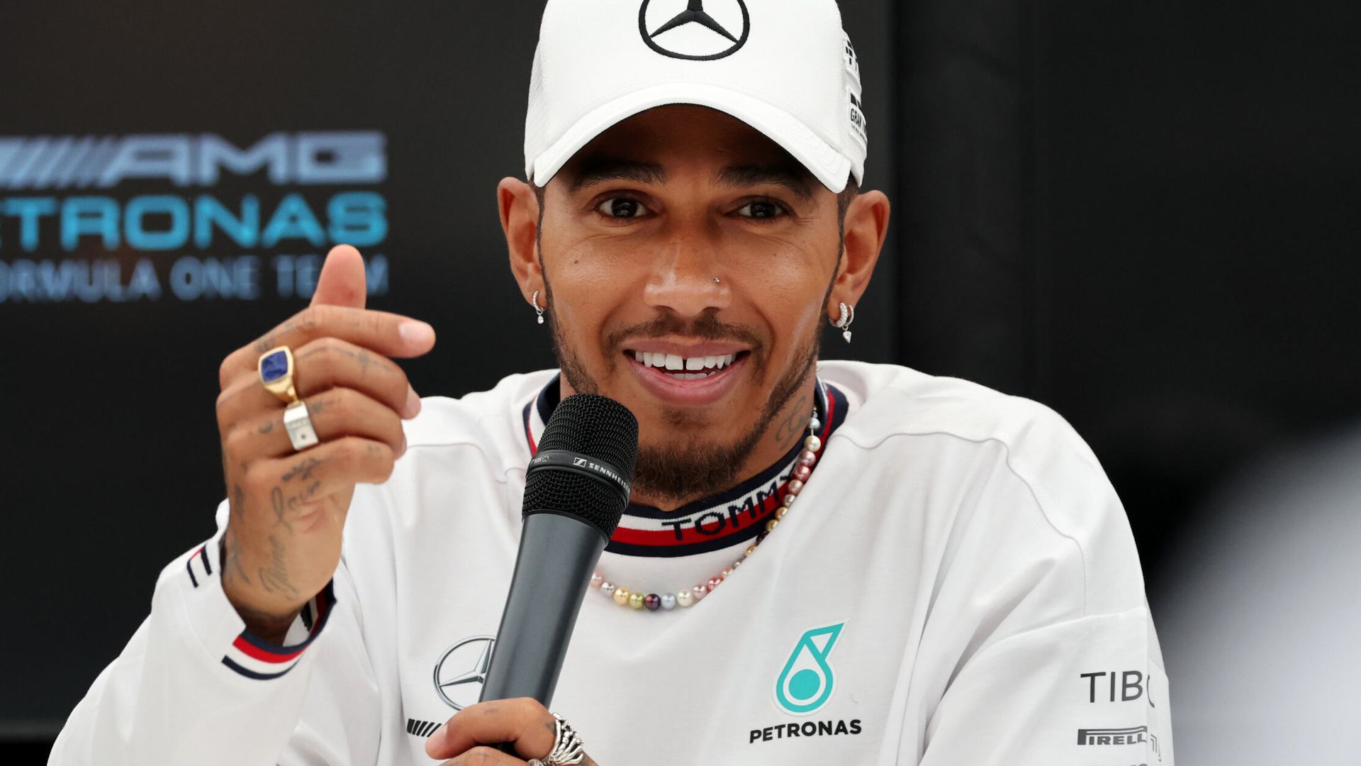 'We have to dig deeper' | Hamilton on the long road back for Mercedes