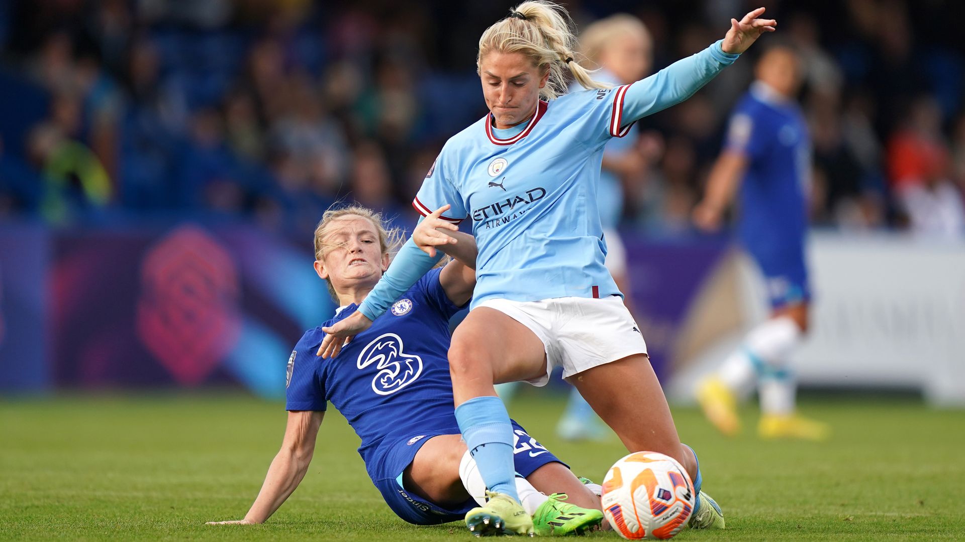 Man City Women stop wearing white shorts due to period concerns