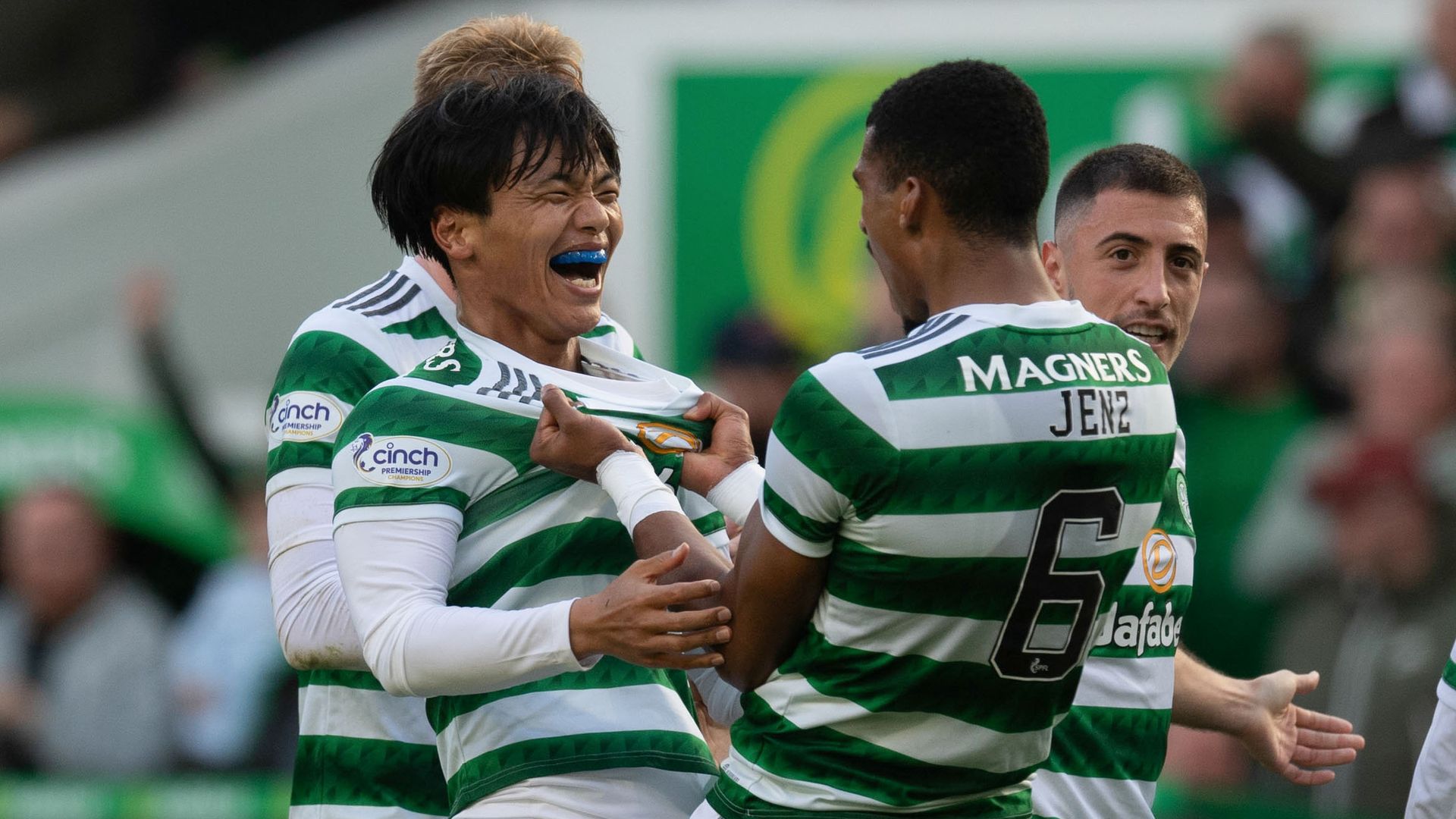 Hatate's strike returns 10-man Celtic to top of table