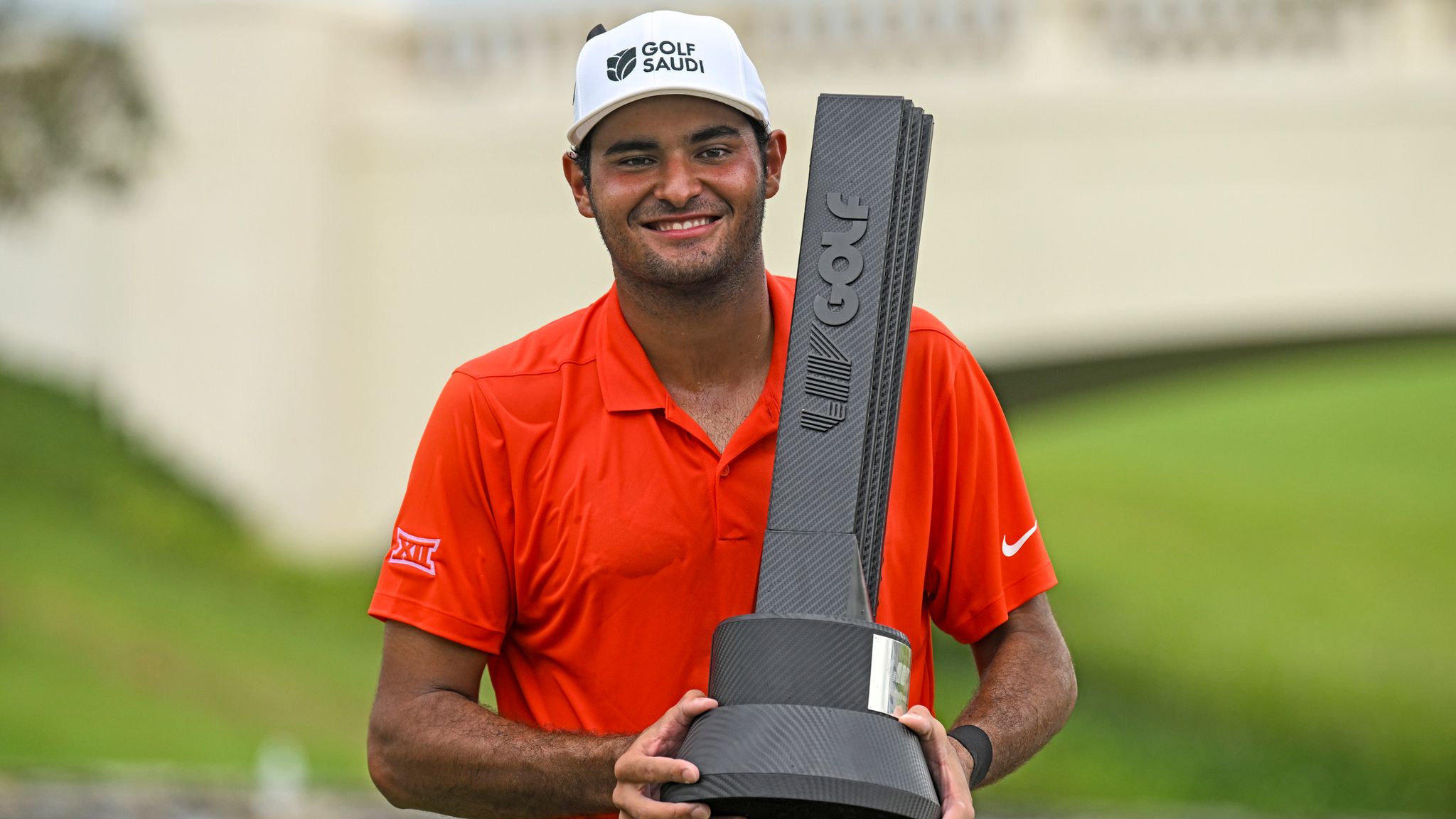 Eugenio Chacarra Wins $4 Million in Bangkok, Illustrating LIV Golf's New  Path for Rookies - Sports Illustrated Golf: News, Scores, Equipment,  Instruction, Travel, Courses