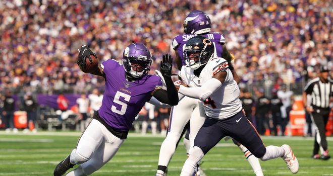 Cousins, Vikings snap to life with late TD, beat Bears 29-22