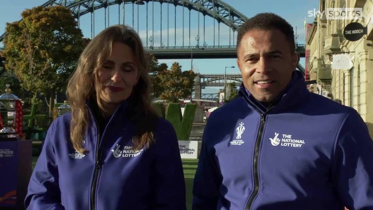 Former dual-code international Jason Robinson believes England have a chance to create history at the Rugby League World Cup