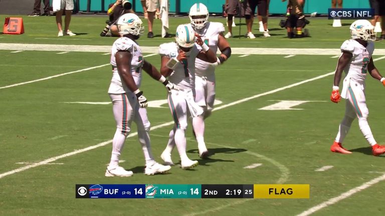 Médico sugere que Tua Tagovailoa, QB do Miami Dolphins, se aposente aos 24 anos