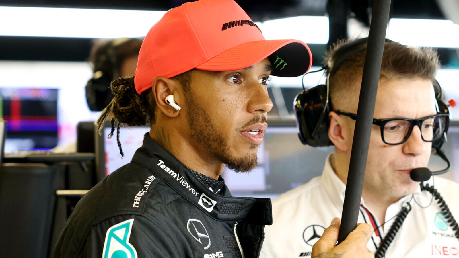 abu-dhabi-gp-lewis-hamilton-surprised-by-mercedes-lack-of-pace-during-qualifying