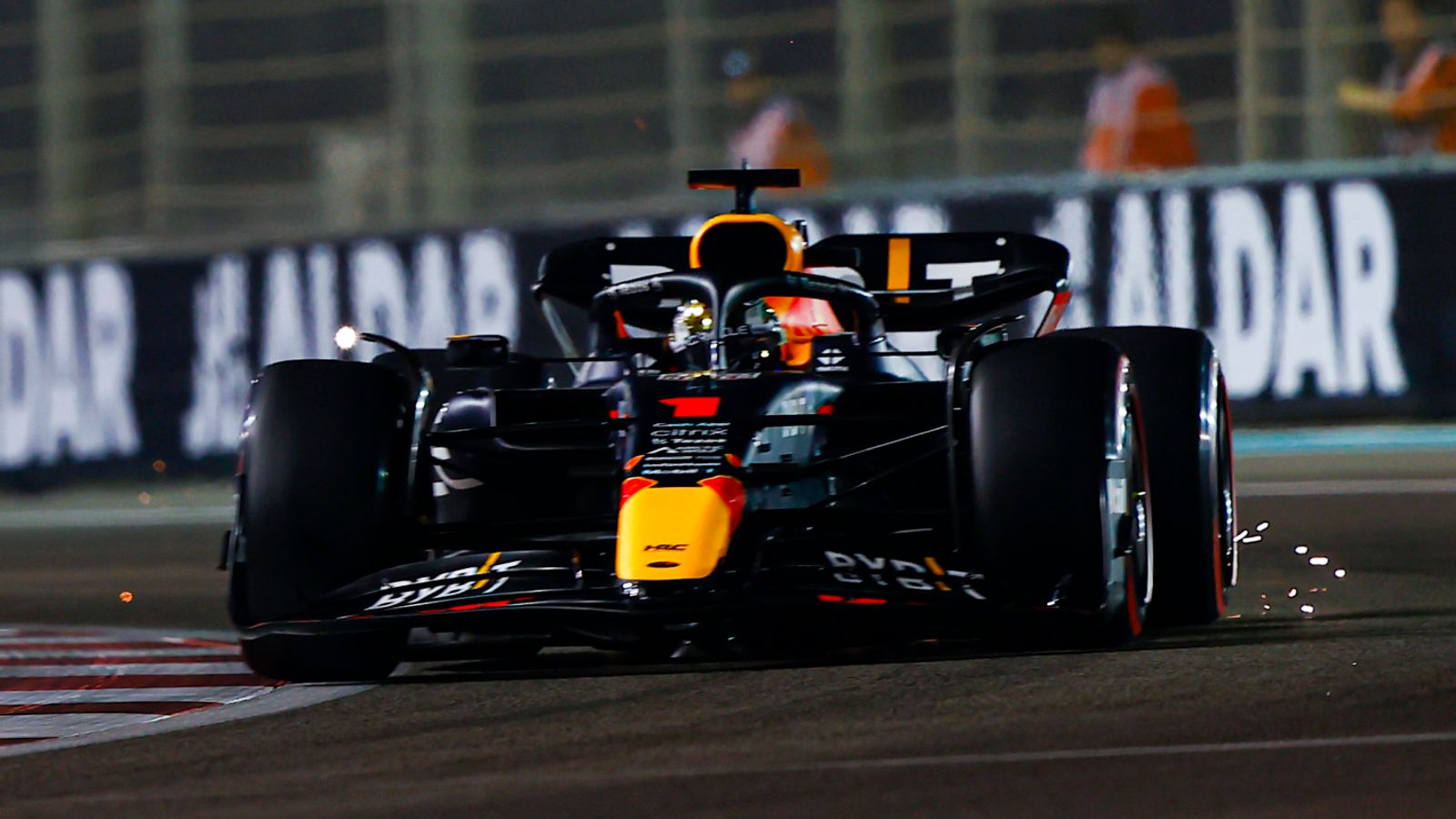 Clasificación del GP de Abu Dhabi: Max Verstappen vence a Sergio Pérez en la pole final de F1 2022 mientras Mercedes retrocede