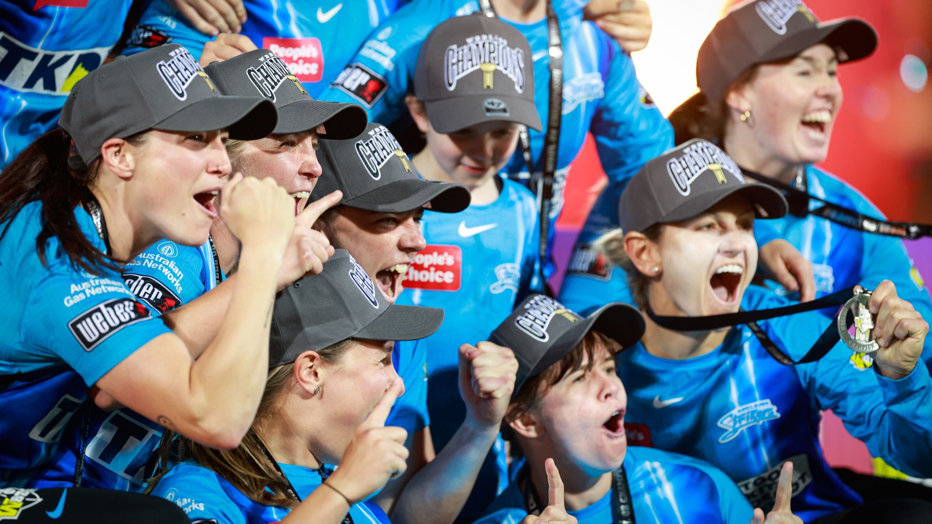 Edwards' Sixers suffer shock defeat in WBBL final against Strikers