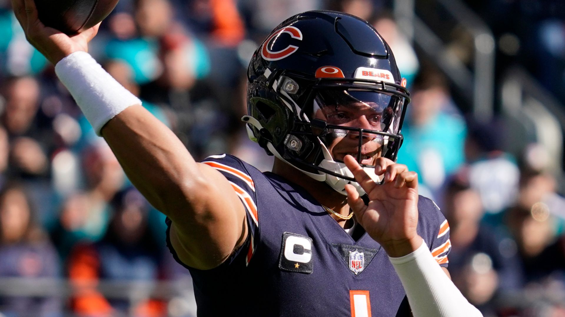 NFL Sunday: Dolphins and Bears thriller in closing stages LIVE!