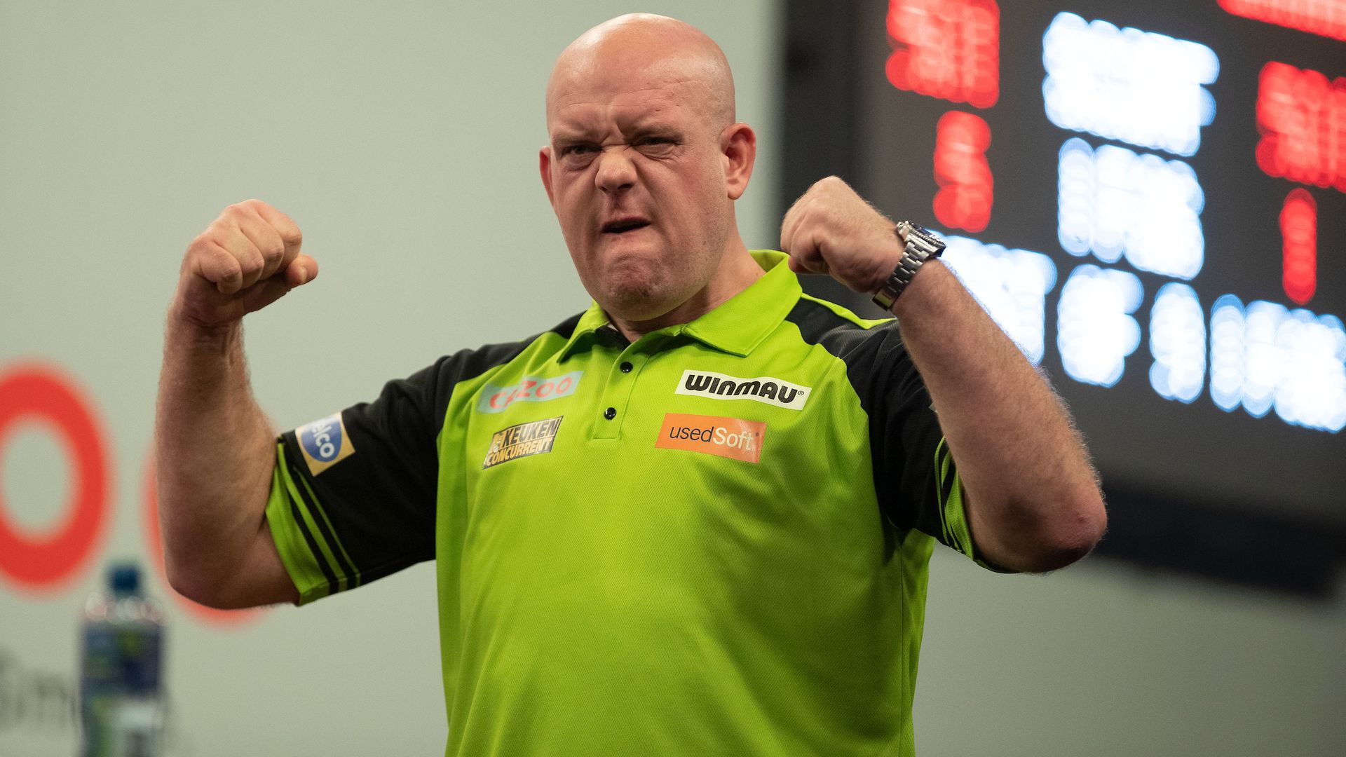 Van Gerwen wins epic vs nine-dart Rock | Clayton shocked by Soutar