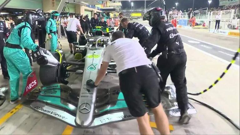 Lewis Hamilton, hidrolik sorunu nedeniyle Abu Dabi GP'den çekilmek zorunda kaldı!