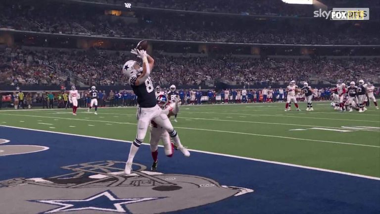 Mira a Dak Prescott encontrar al ala cerrada Schultz para su primer touchdown del juego 