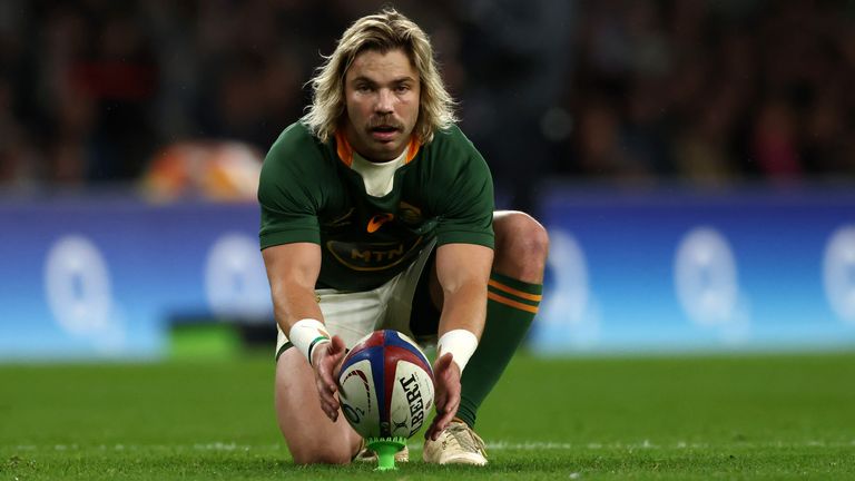South Africa scrum-half Faf de Klerk kicked three penalties and a conversion in victory 