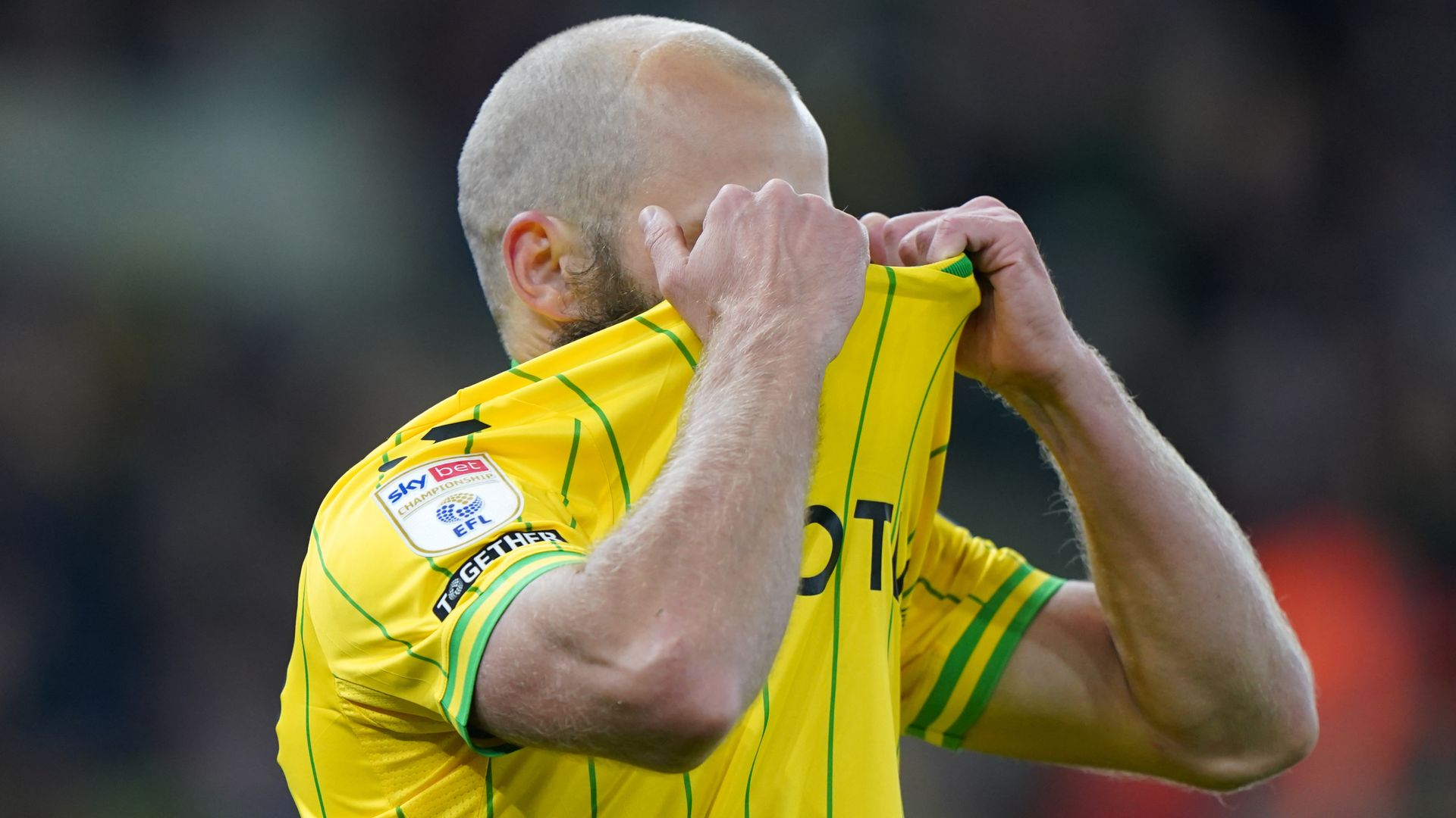Norwich booed off after Blackburn loss | Smith: Fans should save frustration for FT