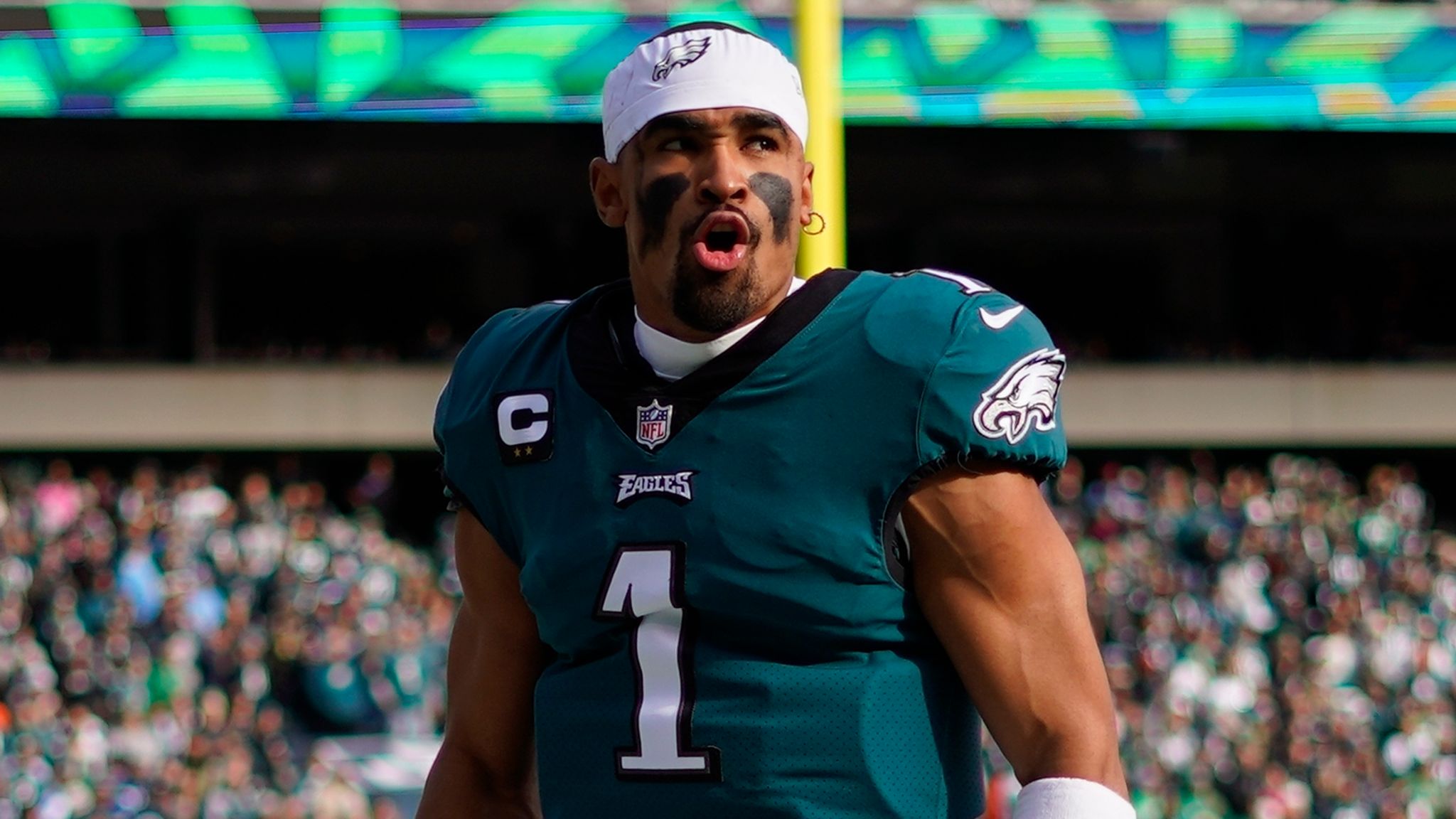Eagles' Jalen Hurts sets new NFL record in Week 5 win vs