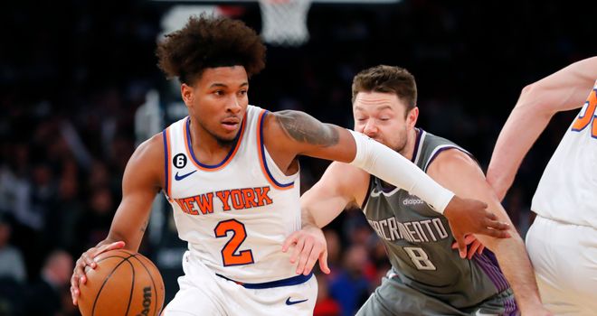 De'Aaron Fox throws down windmill dunk after picking Josh Giddey's