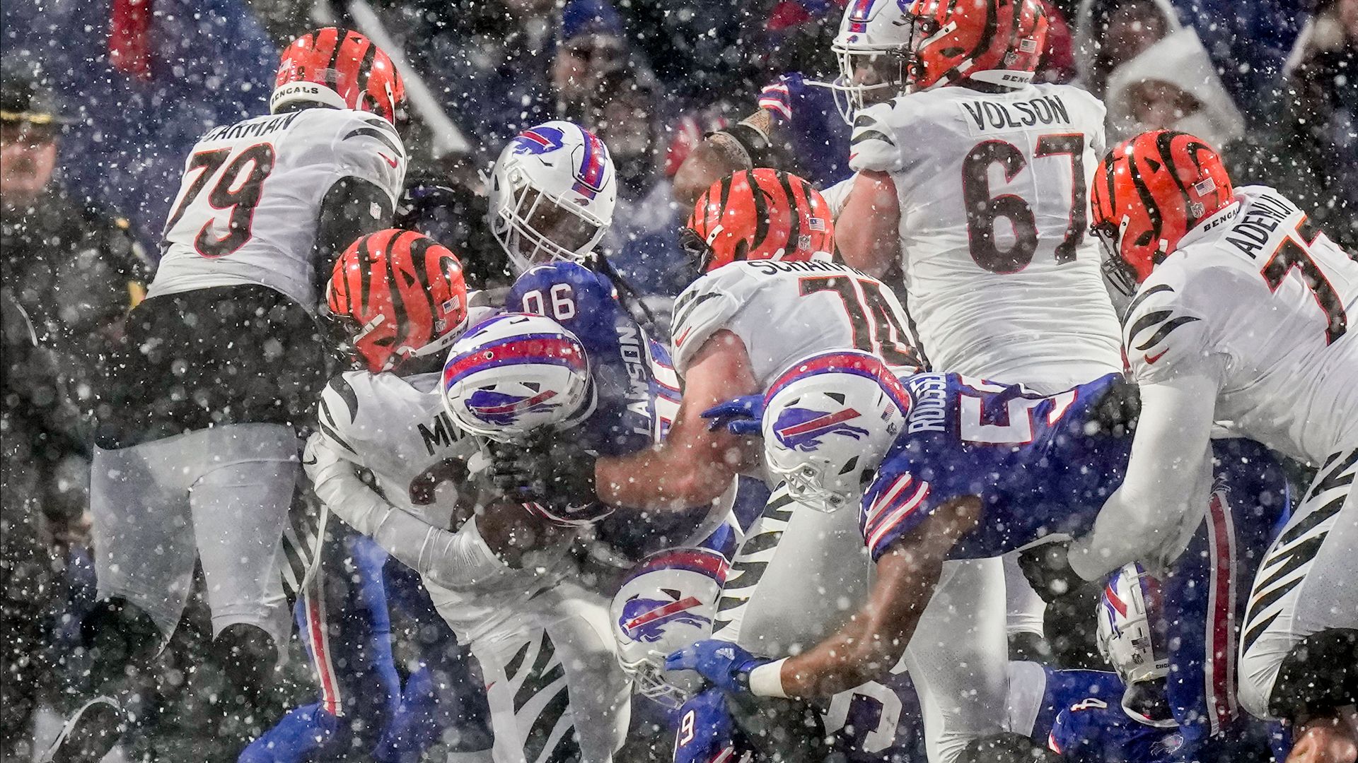 Mixon creeps over for crucial Bengals score in win over Bills