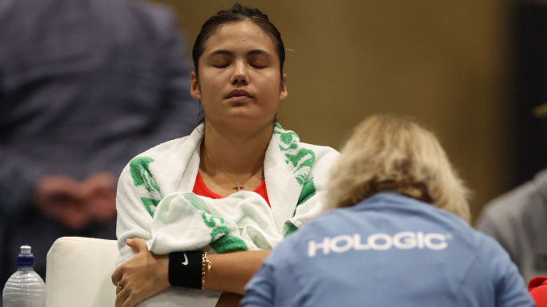 Auckland courts defended after Raducanu injury I Brit No 1 hoping to be fit for Aus Open