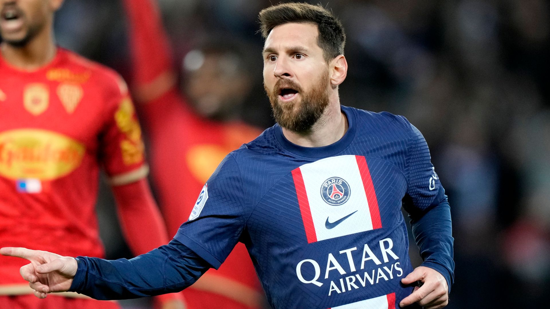 European round-up: Messi scores on PSG return | Real win in Super Cup