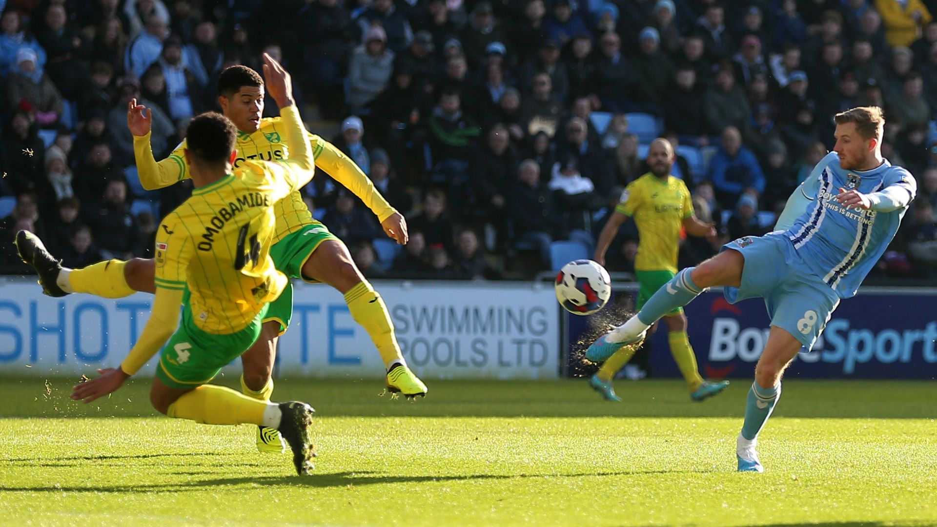 EFL: Norwich leading Coventry 3-2 LIVE! & highlights