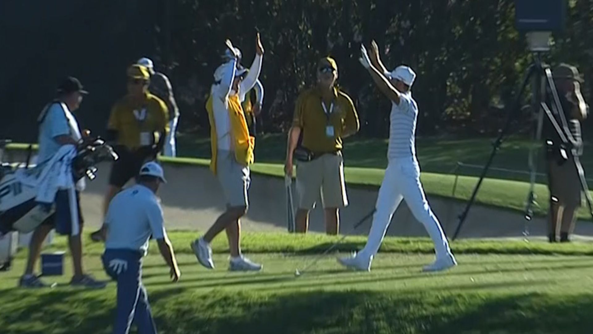 'One hop and drop!' | Svensson hits stunning ace at Sony Open!