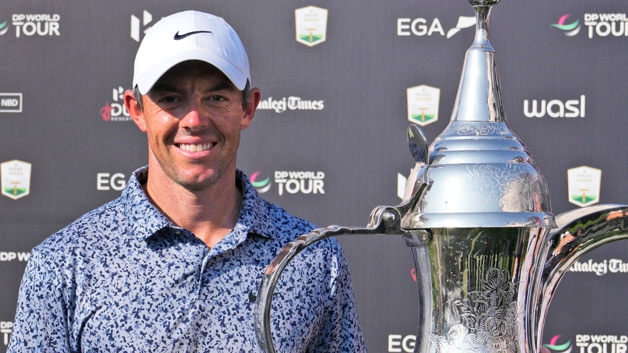 Golf news 2023: Dubai Desert Classic, Patrick Reed, ball stuck in tree,  Rory McIlroy, leaderboard, scores, latest, updates