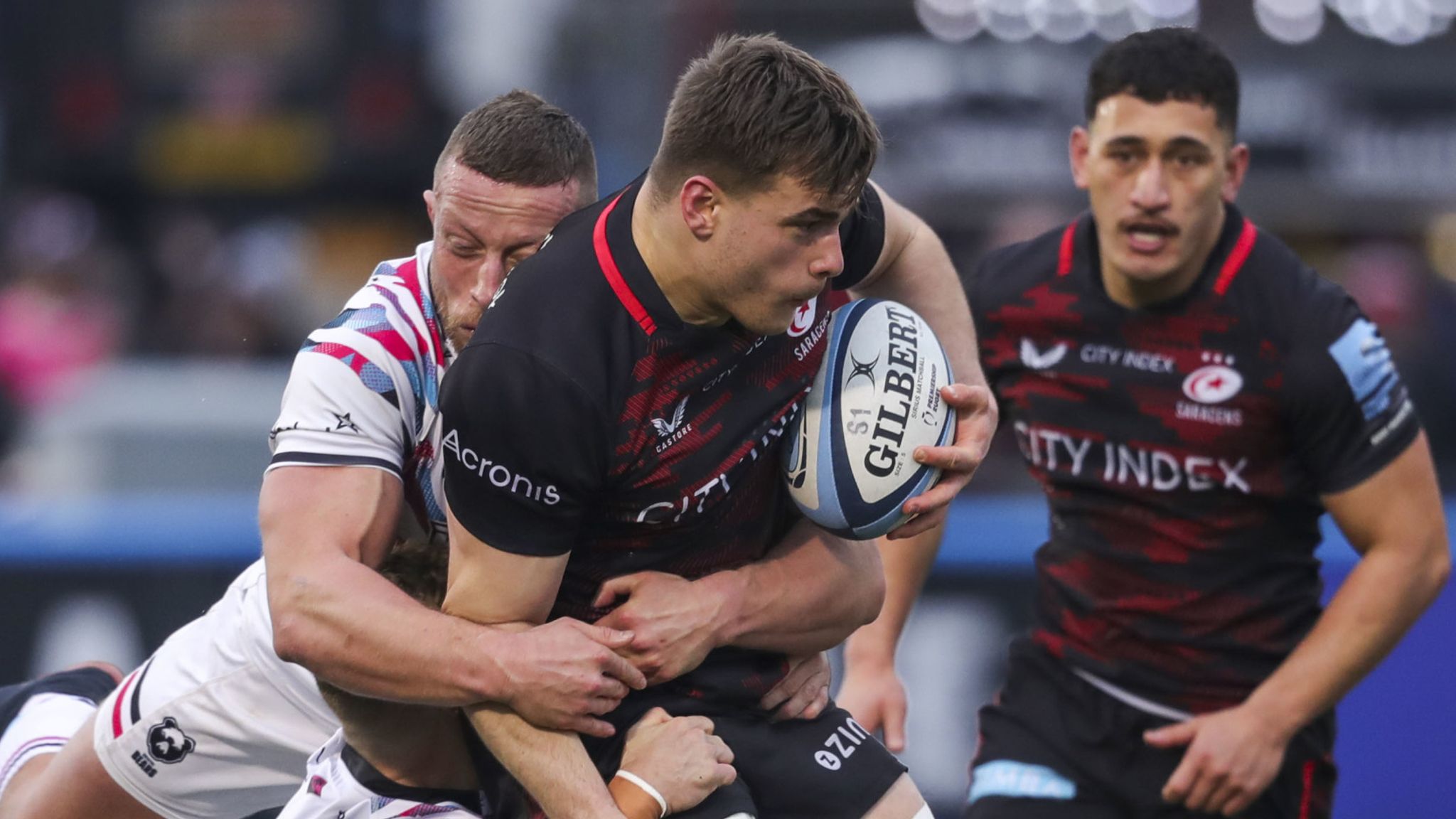 Gallagher Premiership: Leicester Tigers hold off Saracens rally to