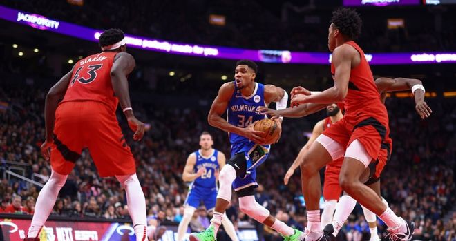 Bey beats buzzer with 3, Pistons beat Warriors 122-119