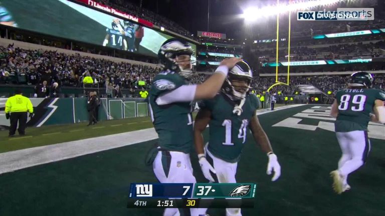 Kenneth Gainwell produjo un momento de magia con esta anotación de 35 yardas cuando los Philadelphia Eagles lograron una victoria por 38-7 sobre los New York Giants.